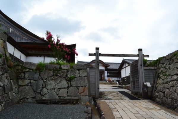 【篠山城訪問記】「地方の豪族の邸宅」感が溢れる、丹波篠山に位置する篠山城を訪れた。