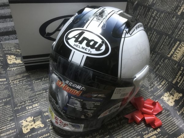 【バイクネタ】カワサキのメタリックオーシャンブルーカラーのバイクに乗っている人には、ARAIの『SZ-ram4 ハラダ・ツアー』のヘルメットがおススメ！
