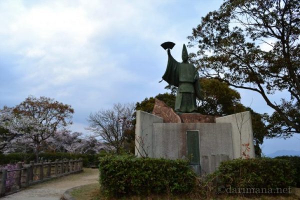 【広島の桜スポット】呉市にある『音戸の瀬戸公園』は桜だけじゃない！ネコと軍艦、戦時中の遺構も一緒に見るべし！